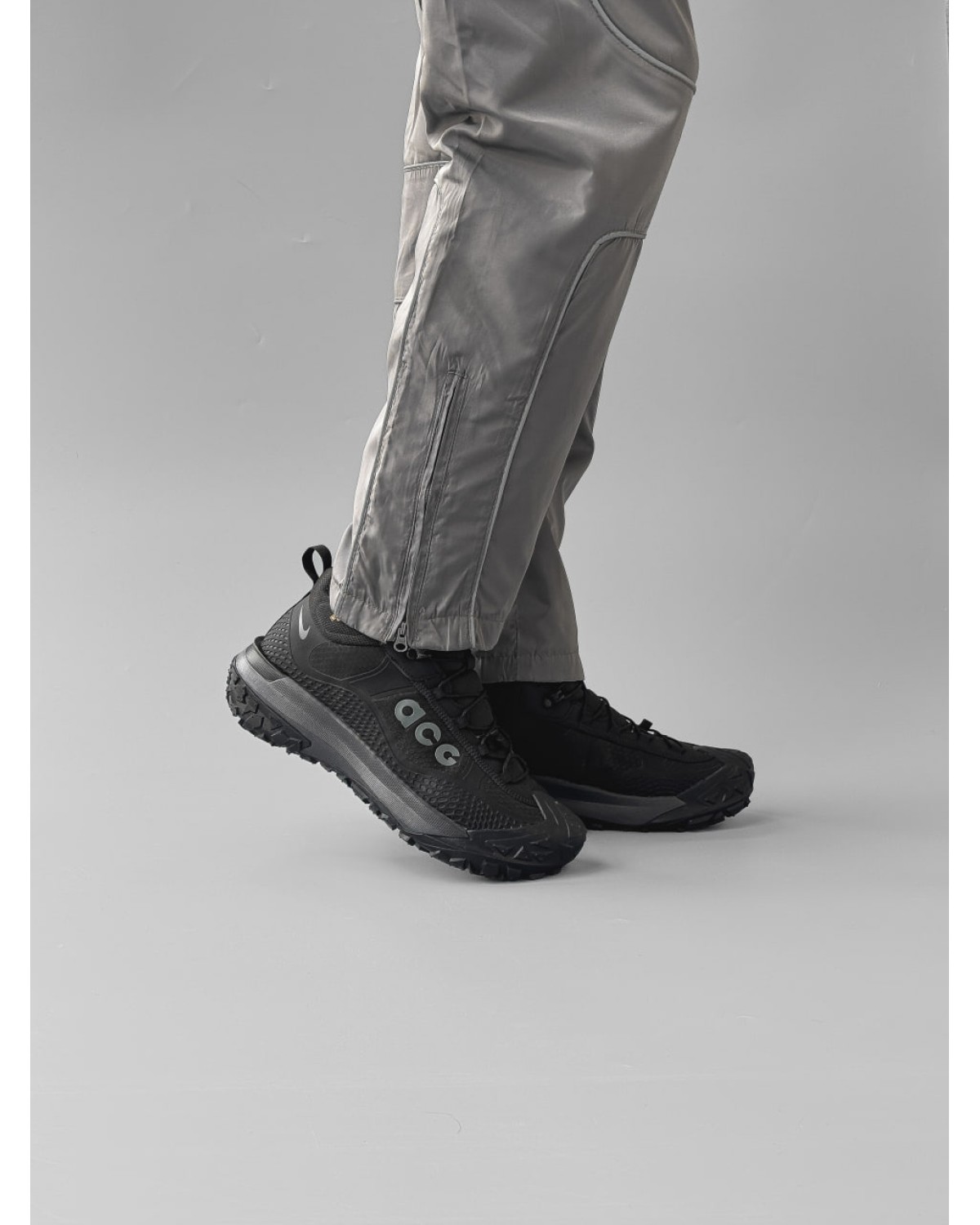 Nike ACG Mountain Fly Black/Gray Fur Nike ACG Mountain Fly Black/Gray Fur