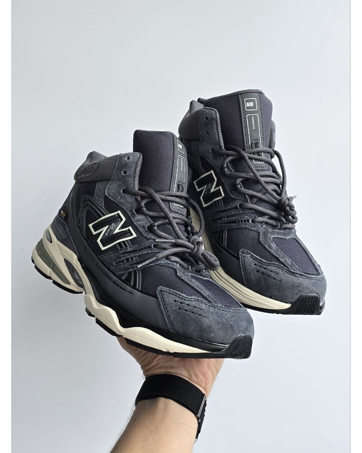 New Balance 758 Fur Gray Cream