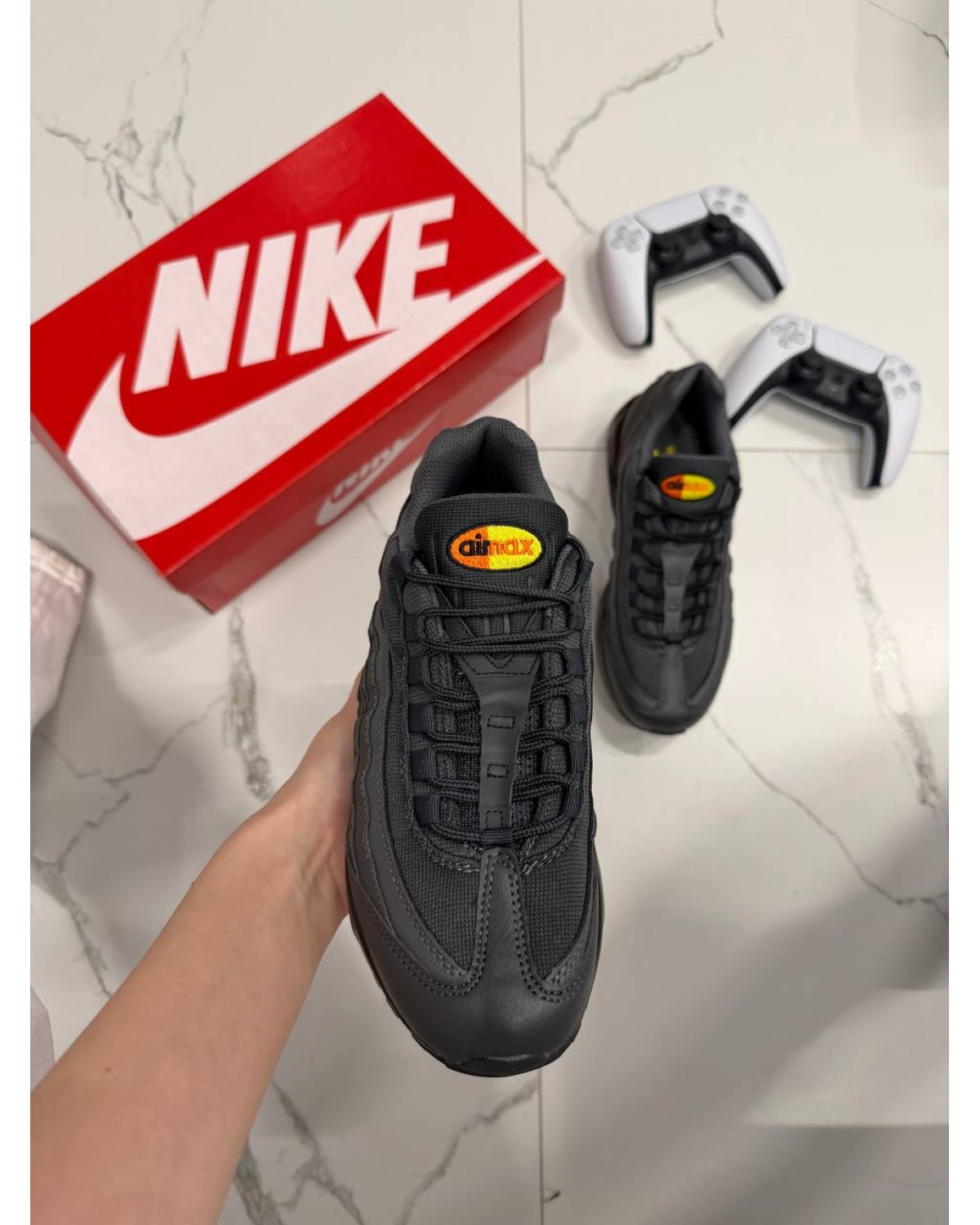 Nike Air Max 95 Anthracite Safety Orange Dark Grey Nike Air Max 95 Anthracite Safety Orange Dark Grey