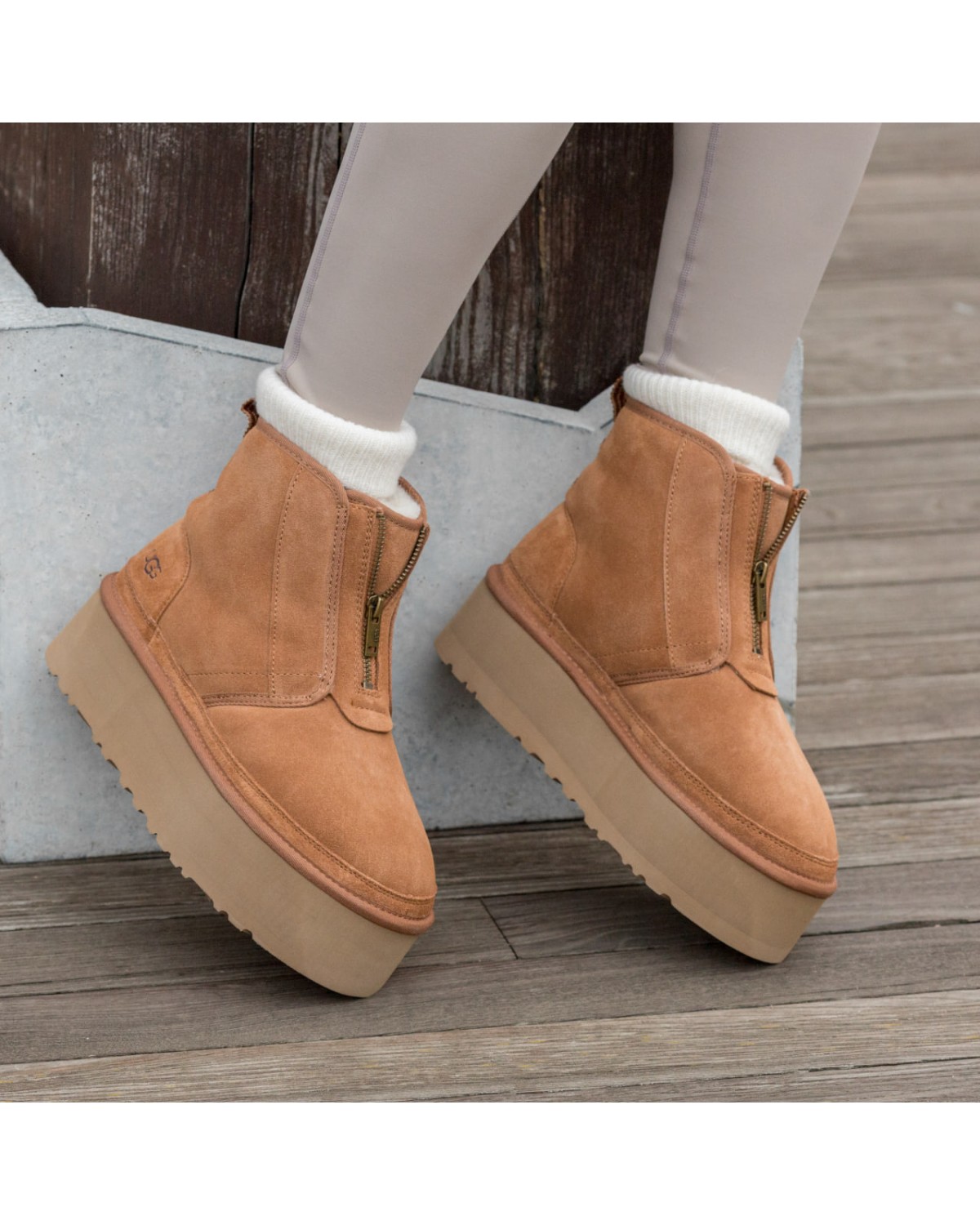 Ugg Neumel Platform Zip Slipper Chestnut