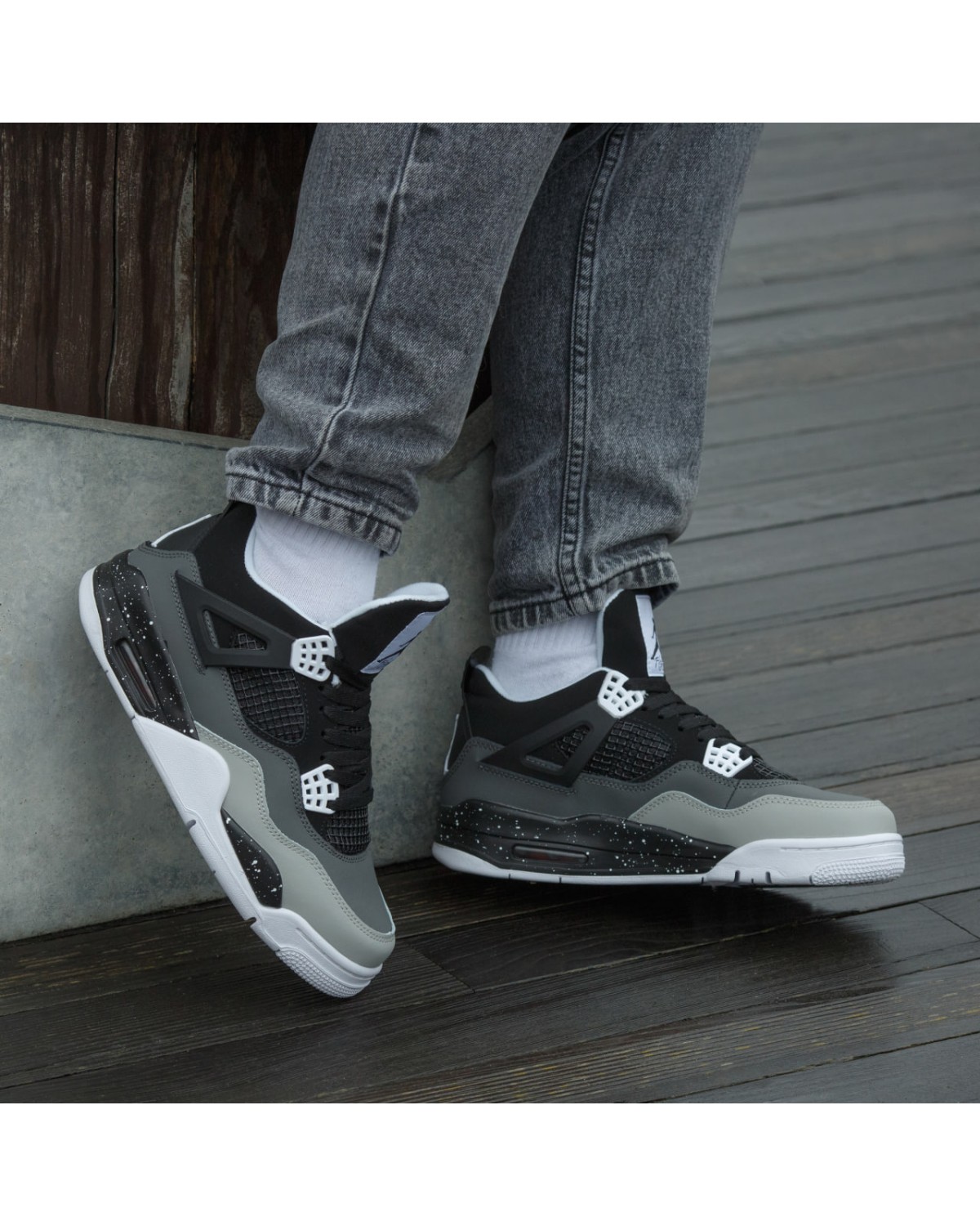 Air Jordan 4 Retro SE Fear Black White Air Jordan 4 Retro SE Fear Black White