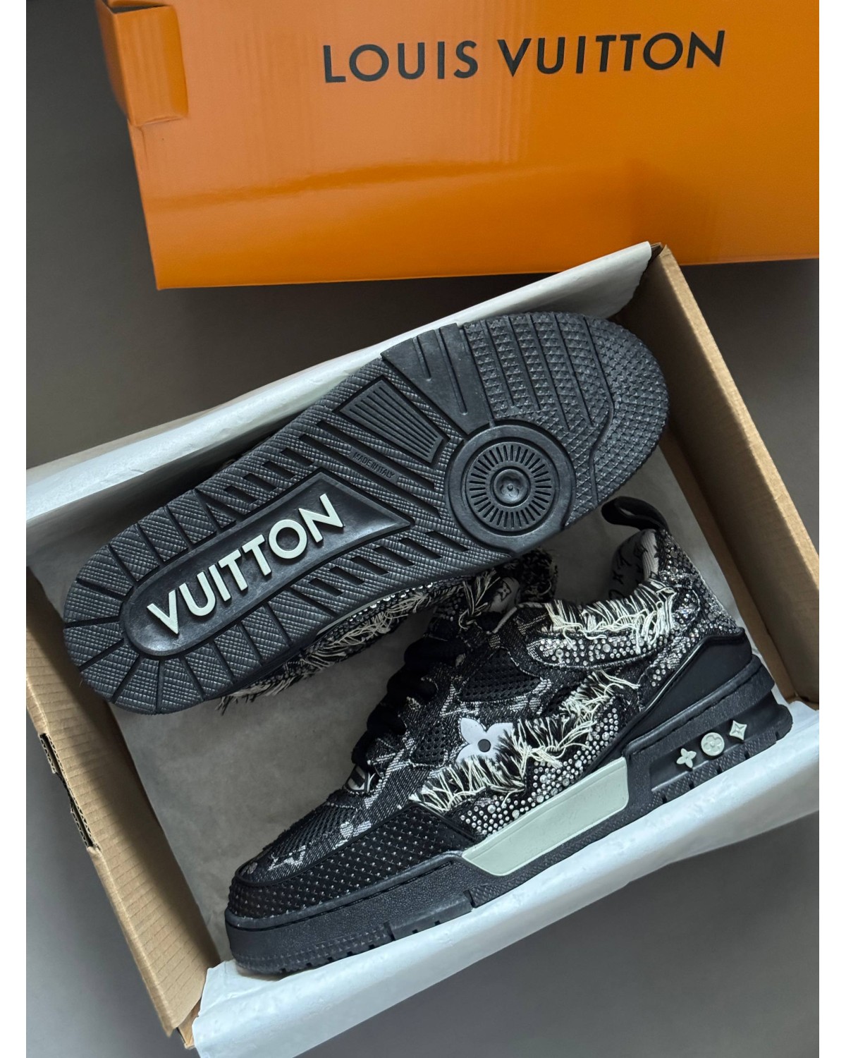 Louis Vuitton Skate Sneakers Grey Louis Vuitton Skate Sneakers Grey
