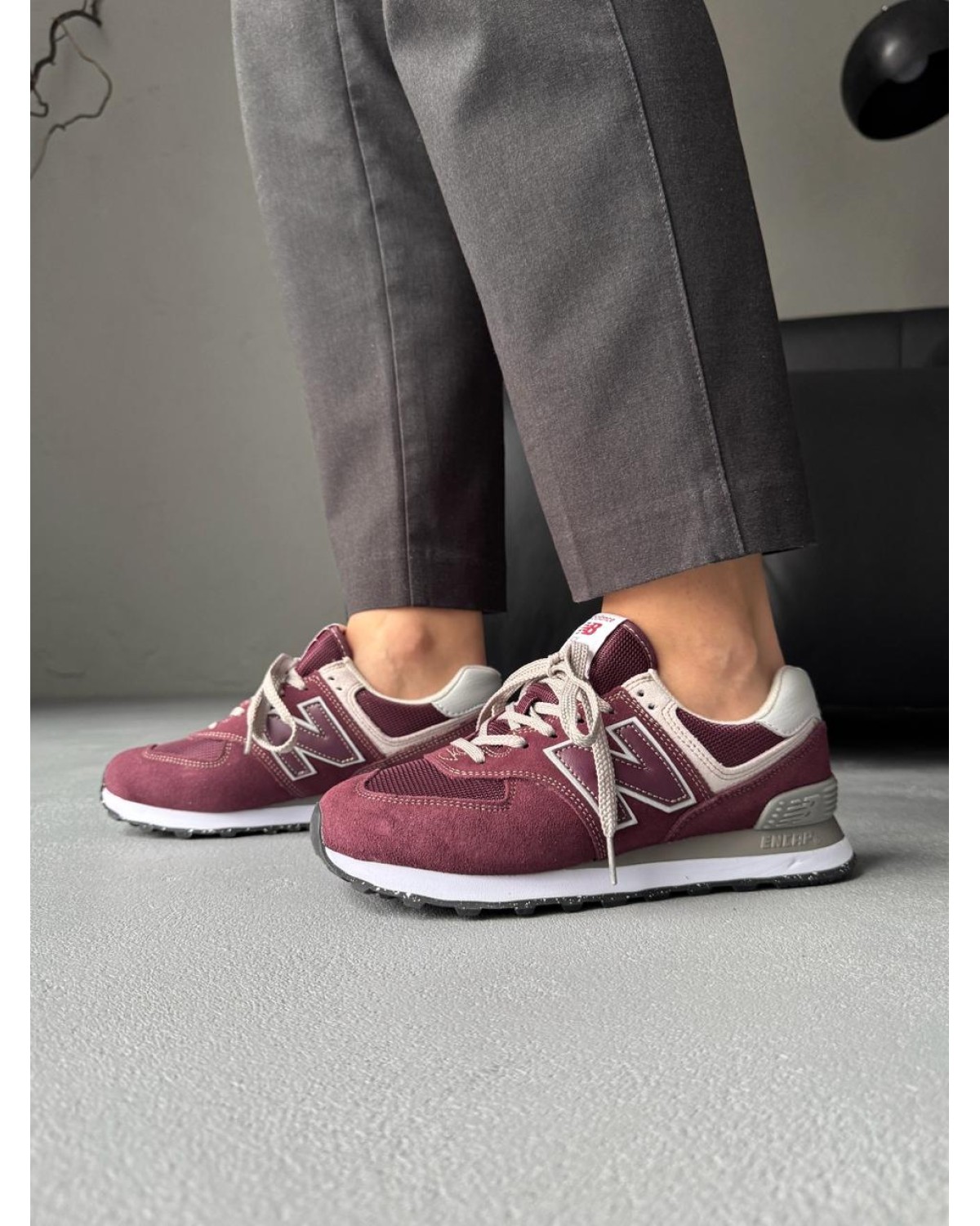 New Balance 574 Burgundy