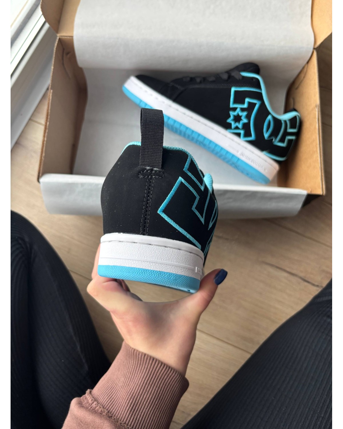 DC Court Graffik Black Blue