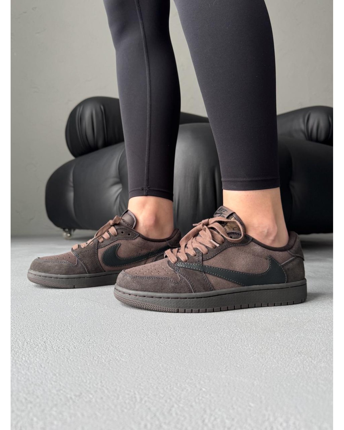 Nike Air Jordan 1 Low x Travis Scott