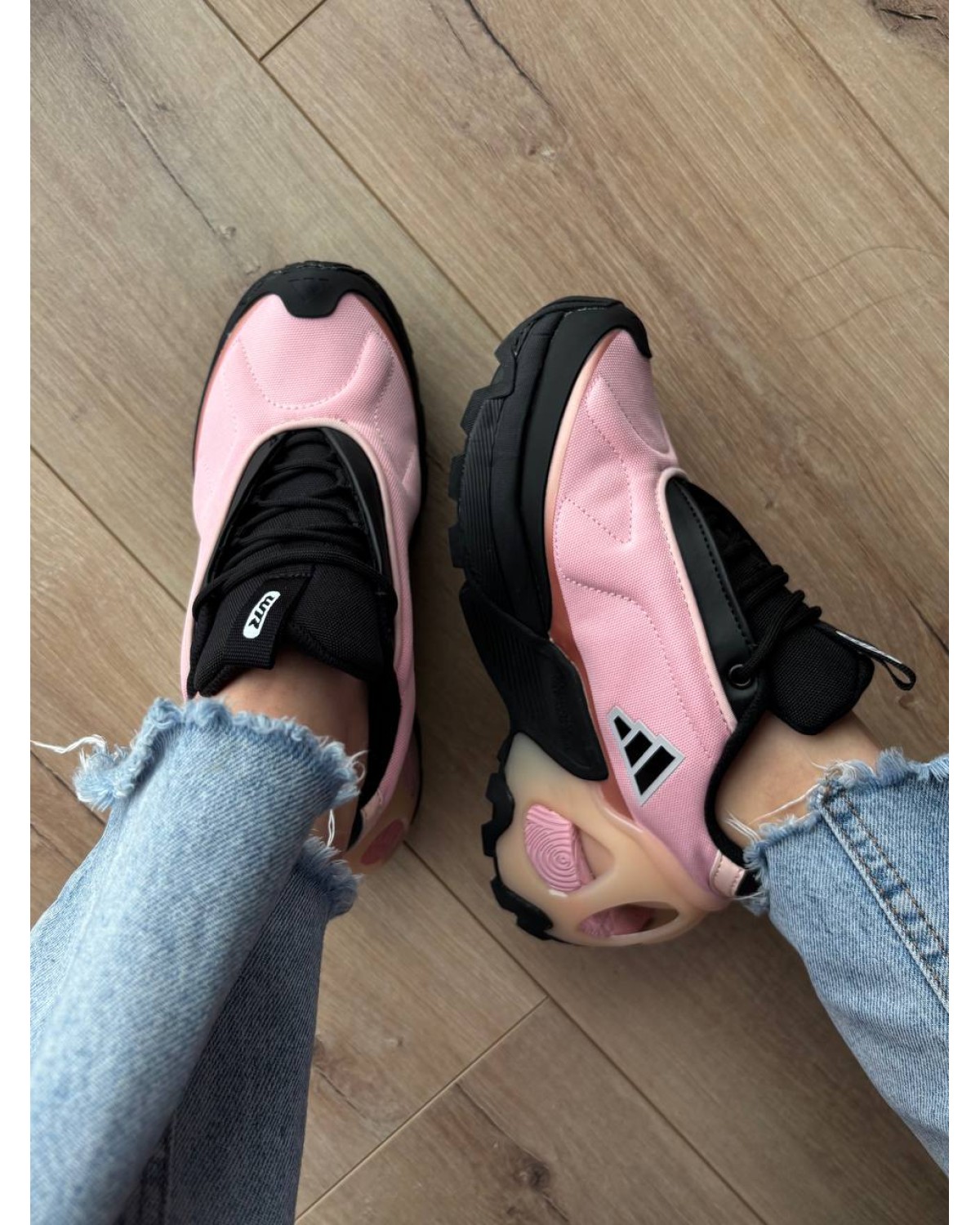 Adidas Edge Runner Black/Pink