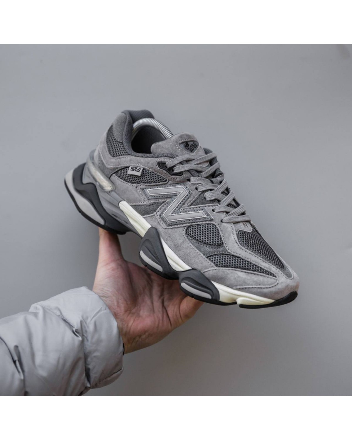 Nеw Ваlаnсе 9О6О