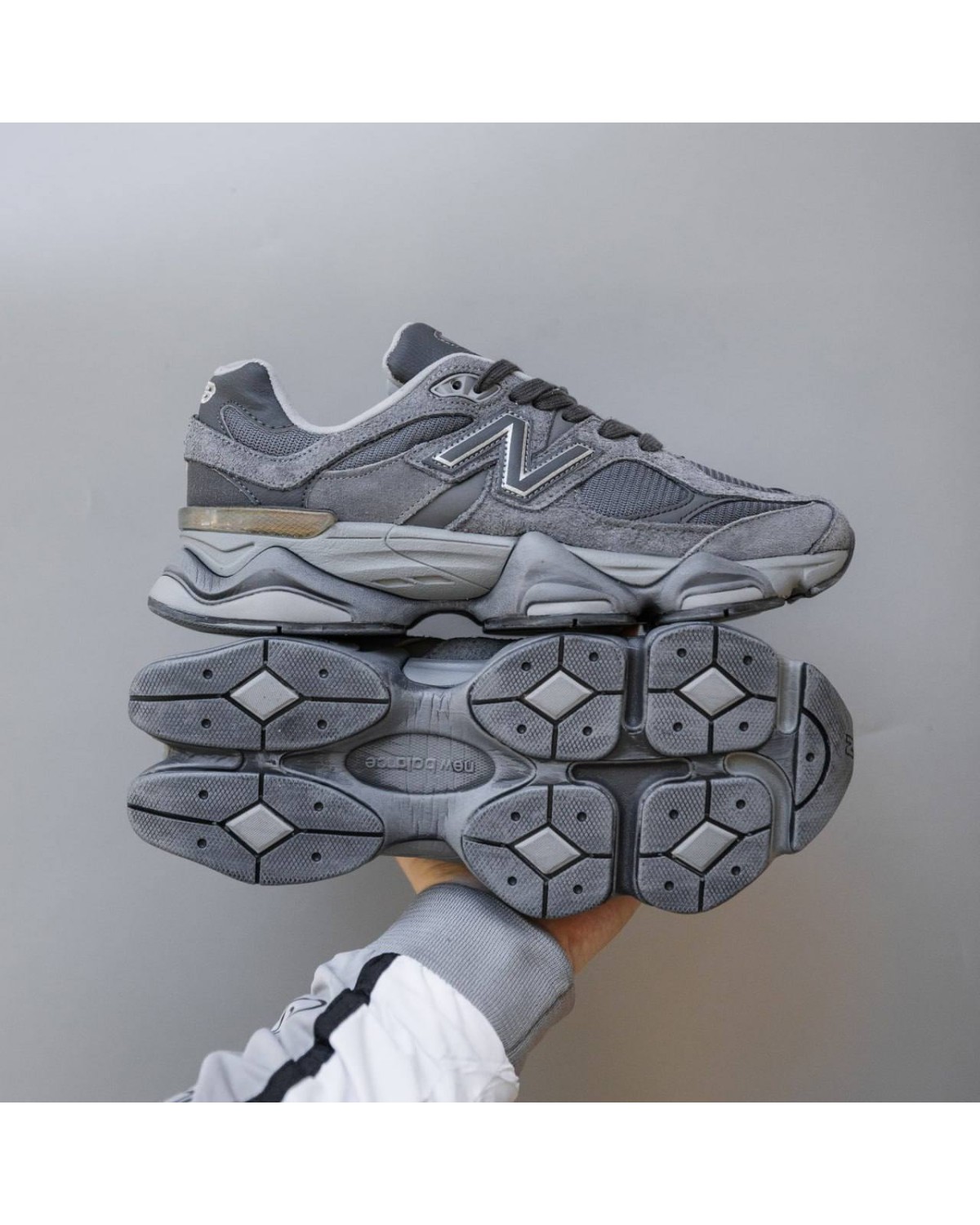 Nеw Ваlаnсе 9О6О