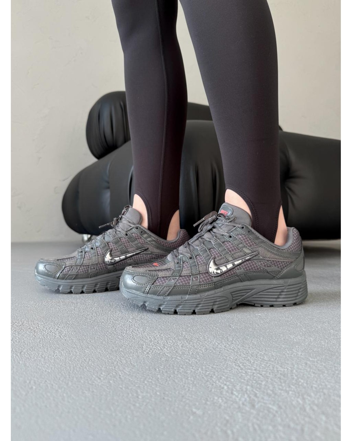 Nike P-6000 Anthracite Iron Grey