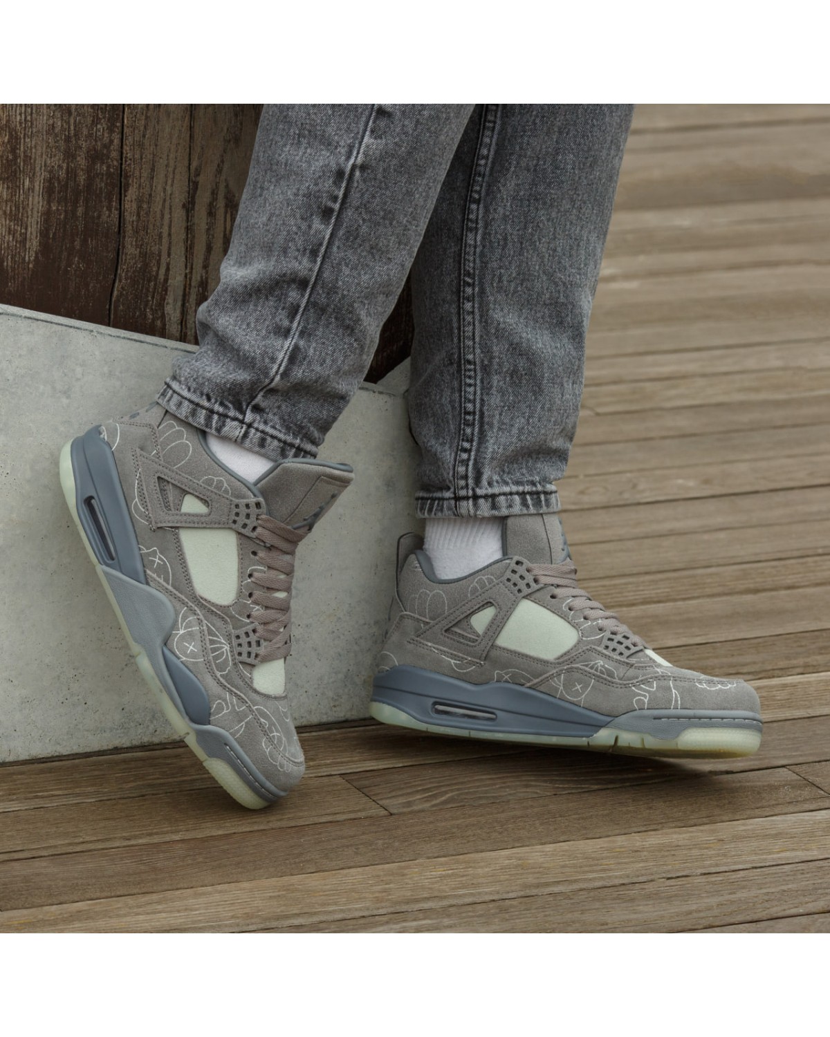 Nike Air Jordan 4 Kaws