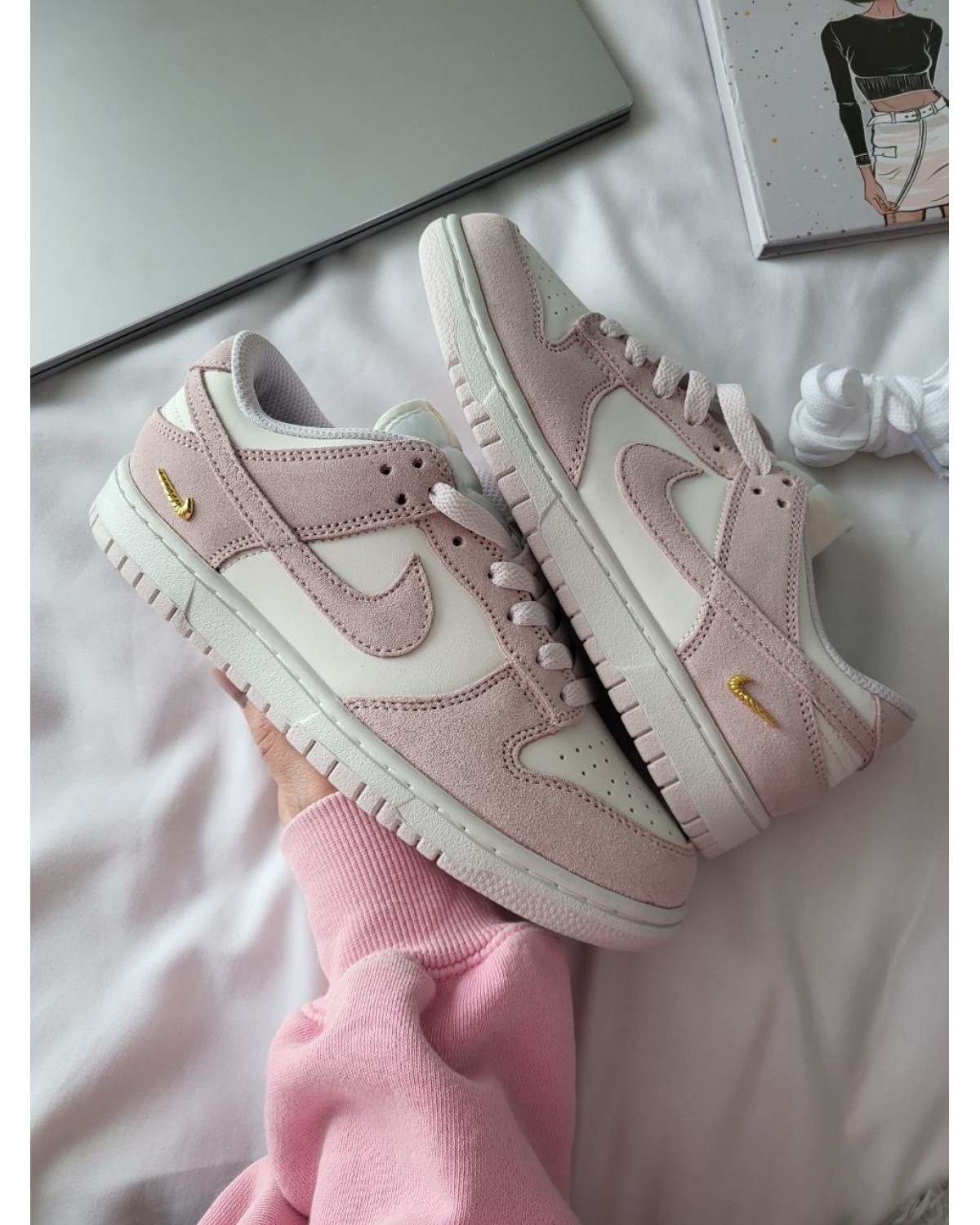 Nike Dunk Low Pink -Metallic Gold