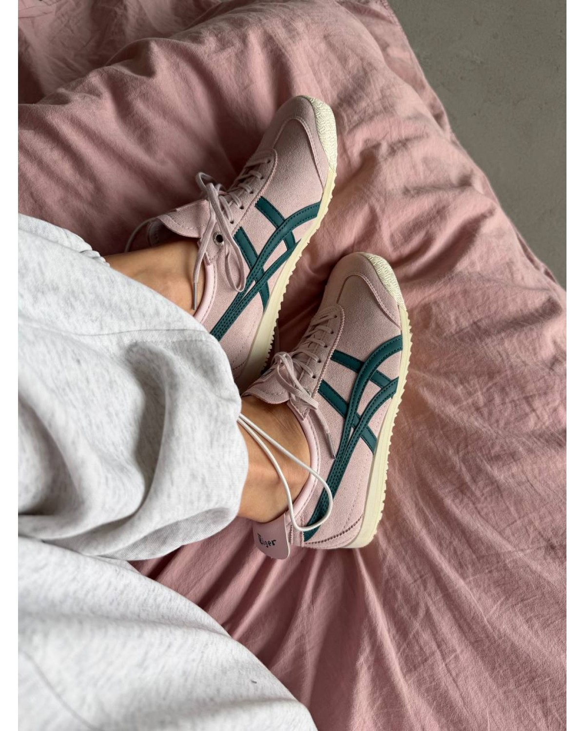 Asics Onitsuka Tiger  Crystal Pink/Spruce Green