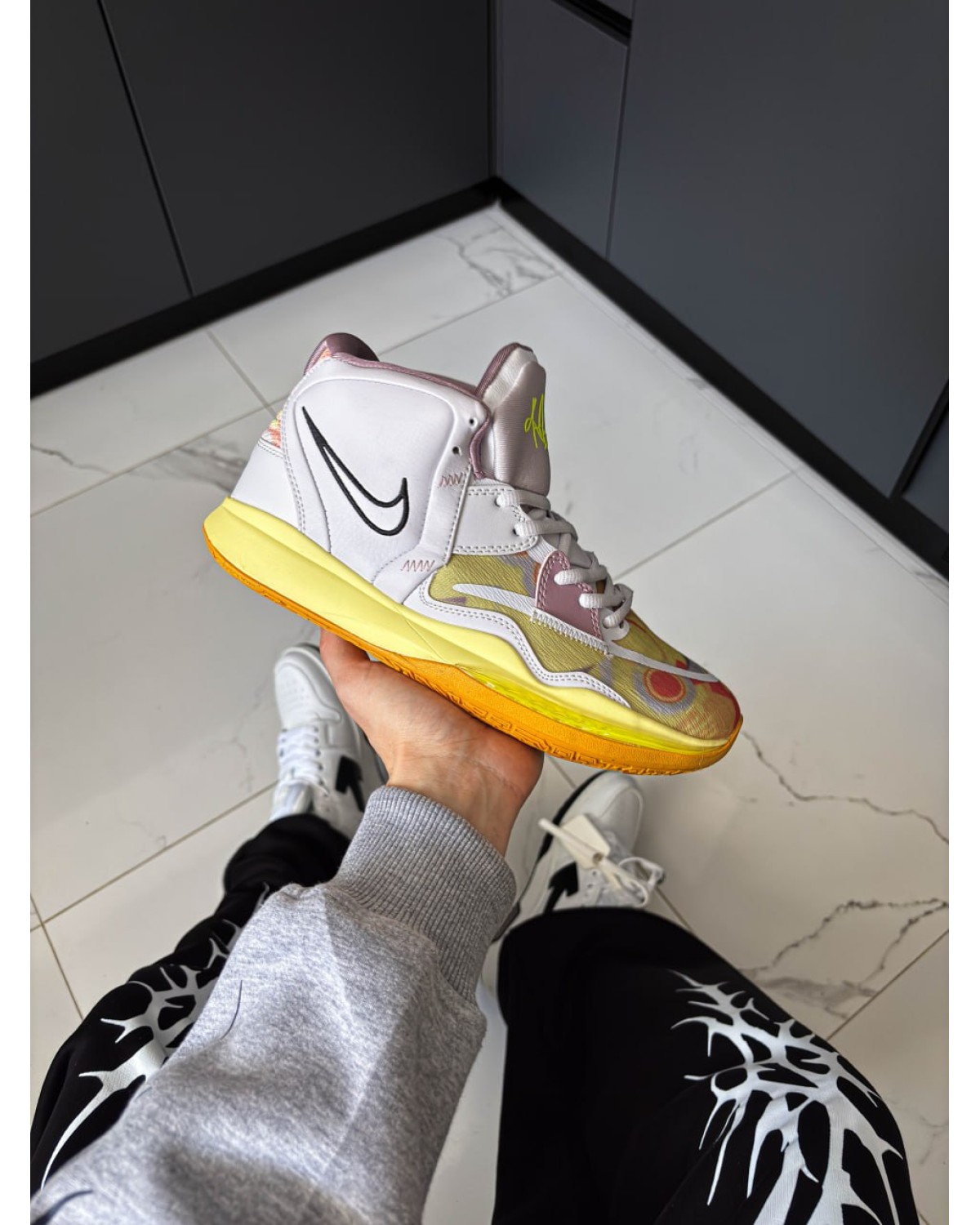 Nike Kyrie 8 Infinity "Nightmares"