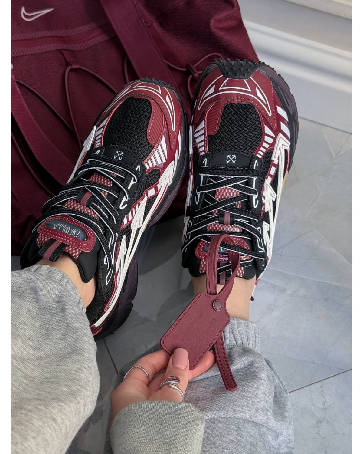 Off-White Right Back Burgundy