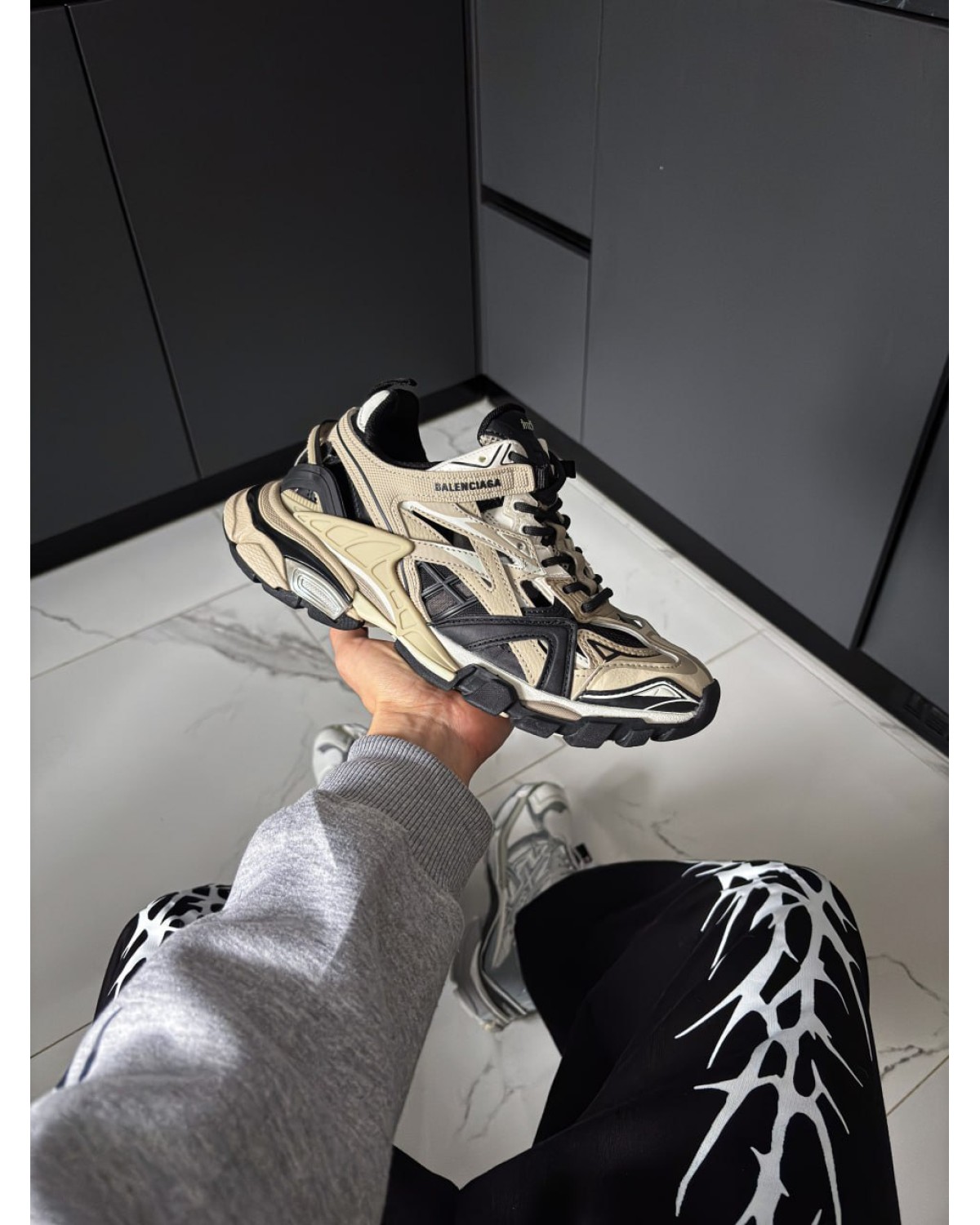 Balenciaga Track 2.0 Beige/Black