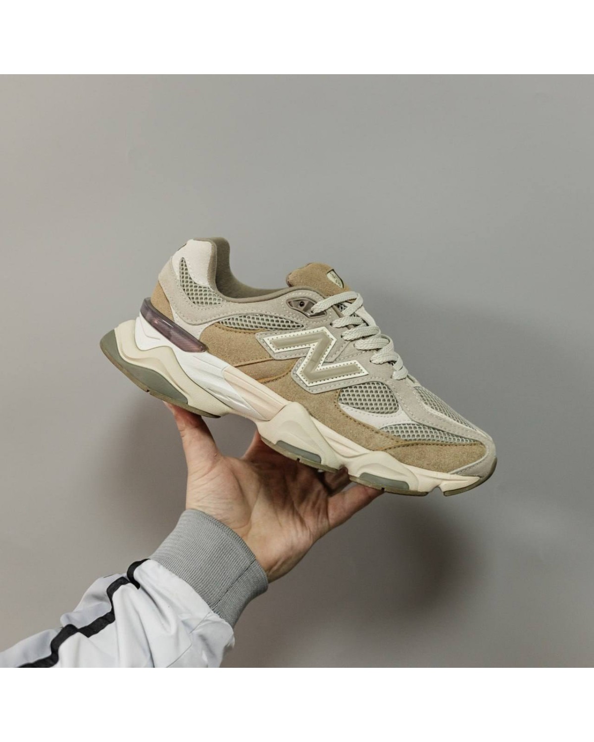 New Balance 9O60