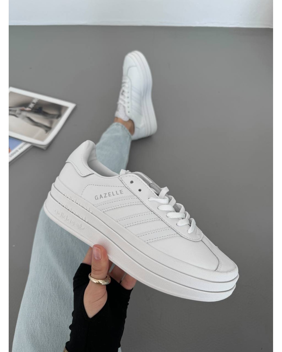 Adidas Gazelle white platform