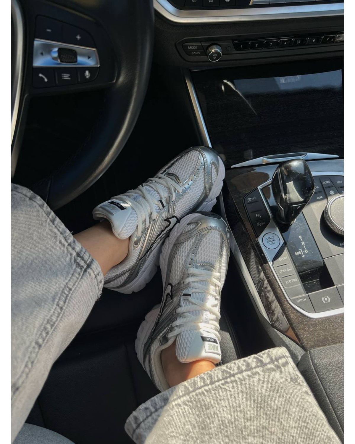 Nike Air Max Moto 2K