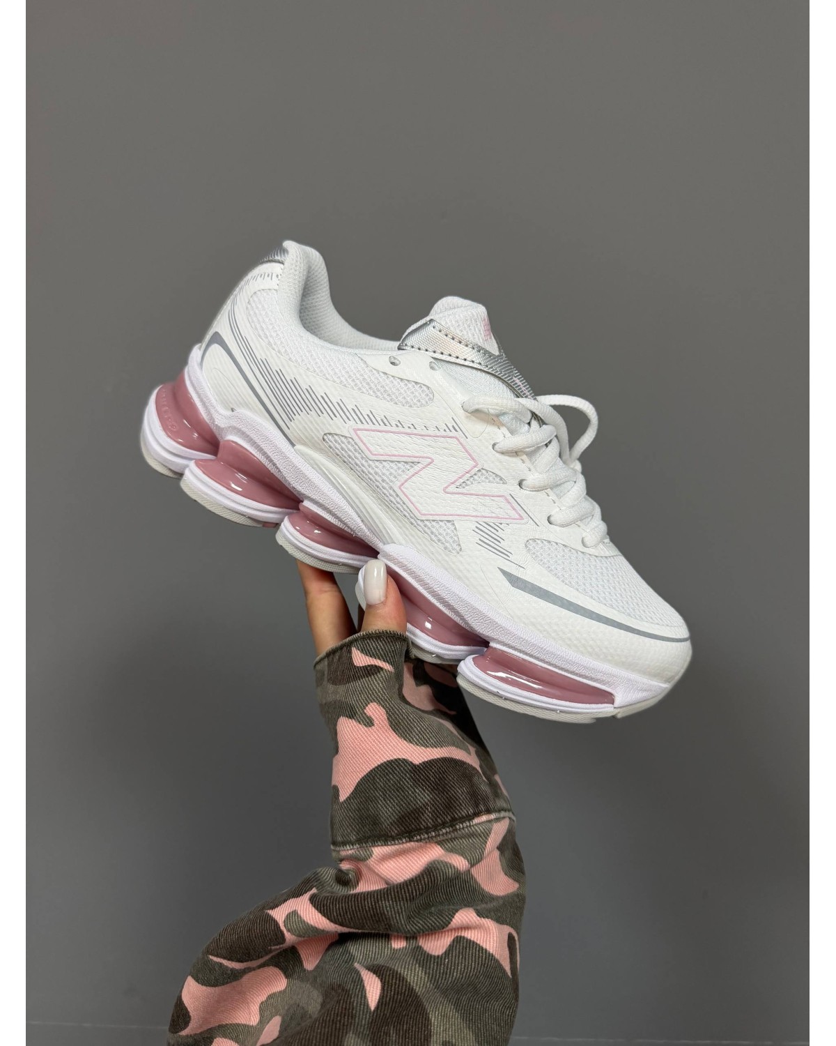 New Balance 2000 White/Pink