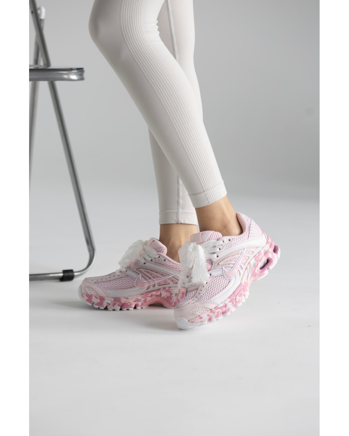 Nike Air Max Moto 2K Pink