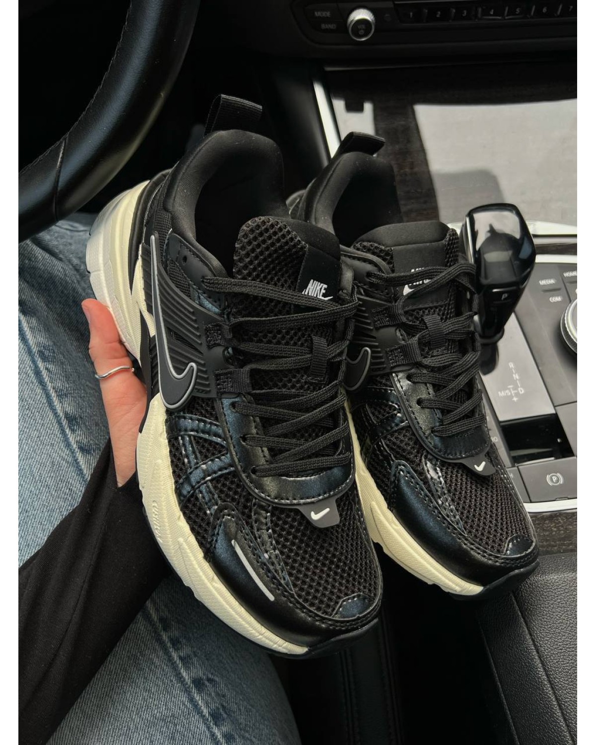 Nike V2K Run
