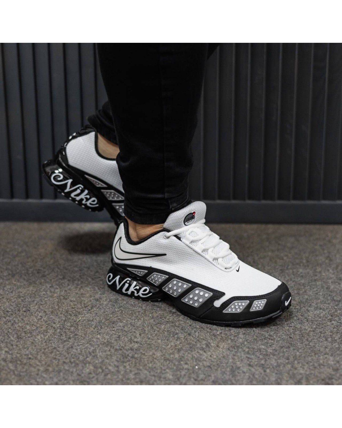 Nike Air Max SNDR