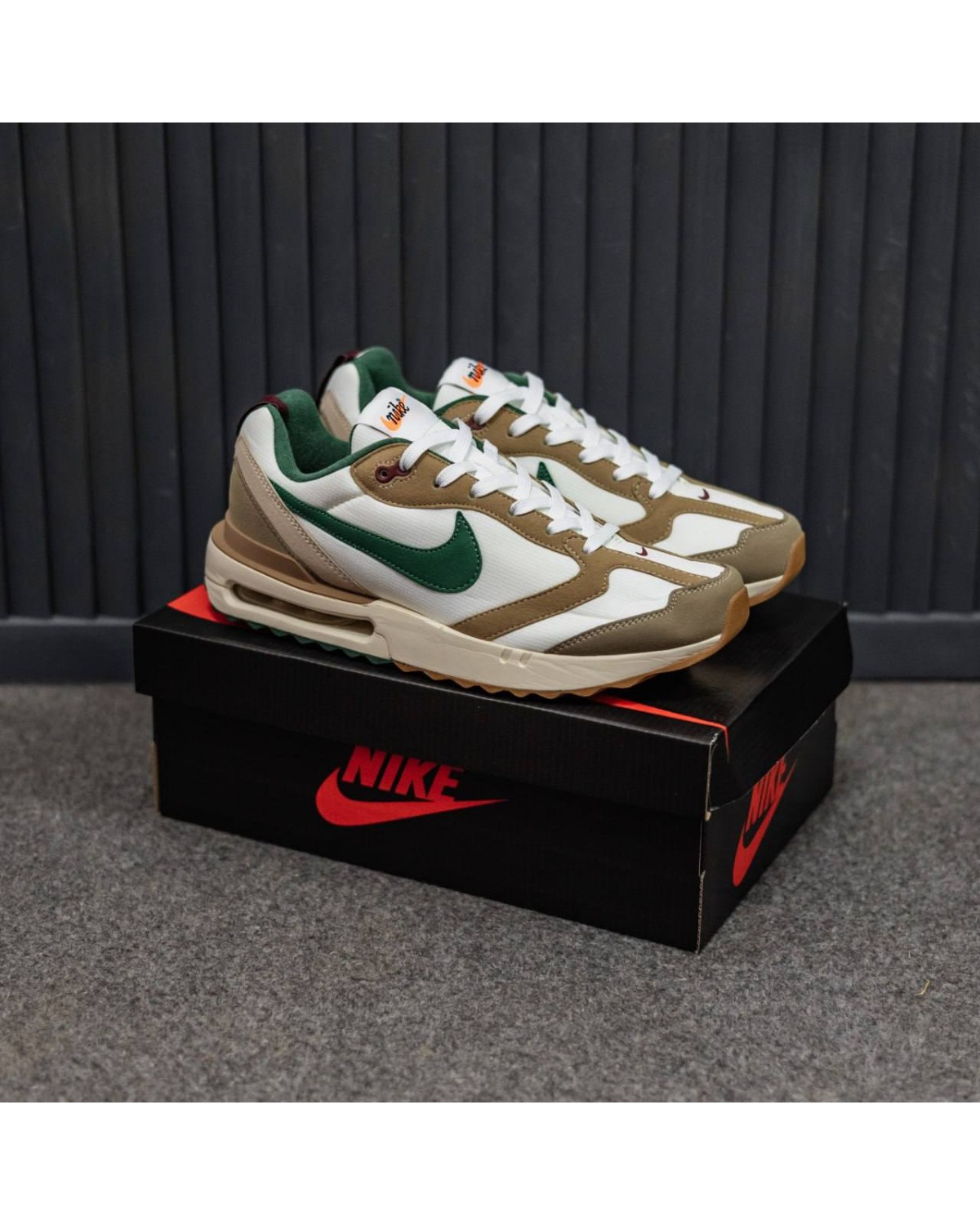 Nike Air Max Dawn