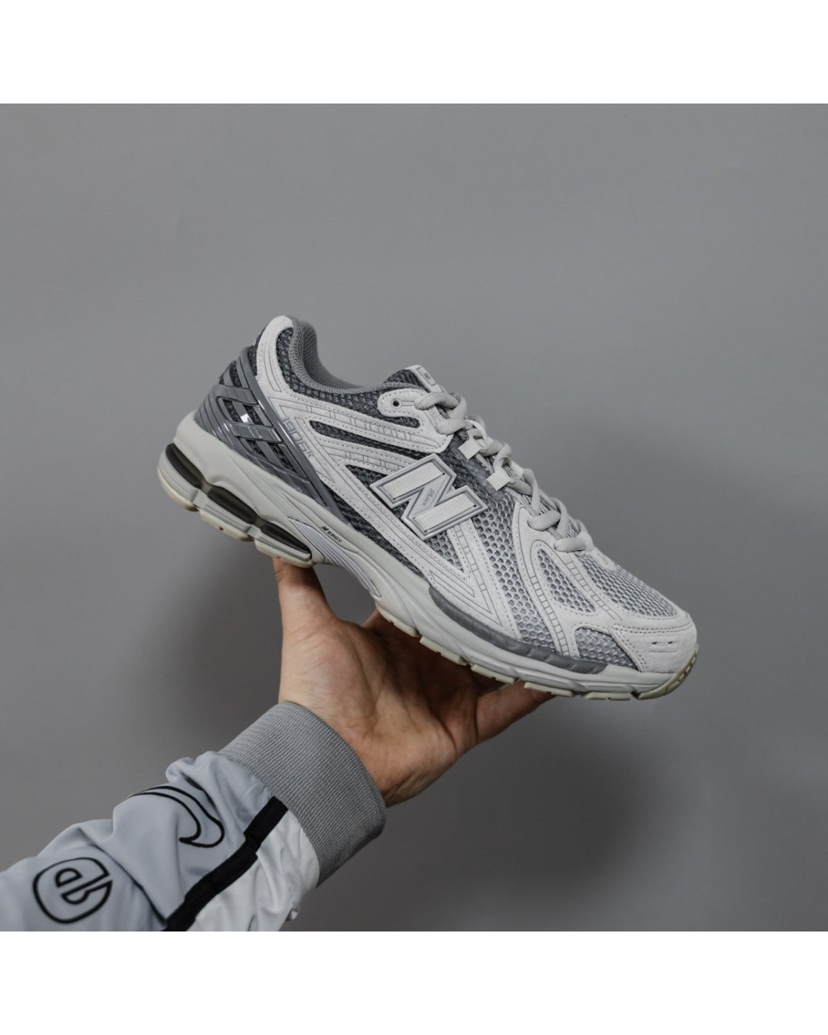 New Balance 1906R