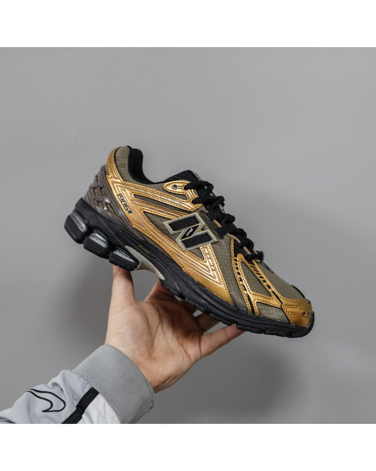 New Balance 1906R