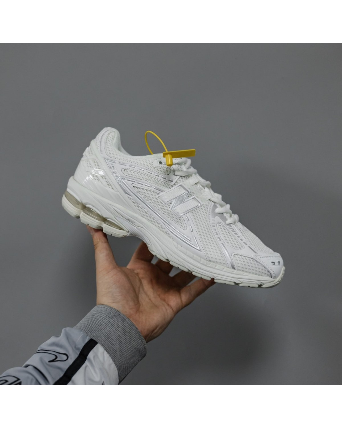New Balance 1906R