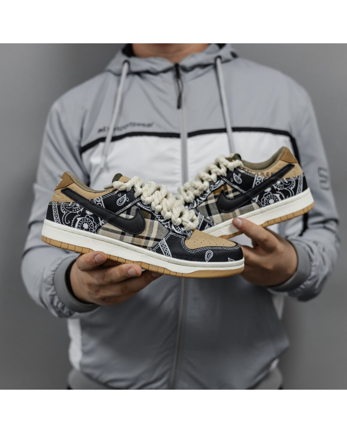 Nike SB Dunk Low
