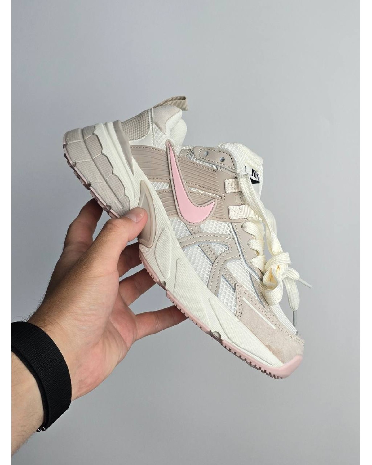 Nike V2K Run Cream/Beige/Pink