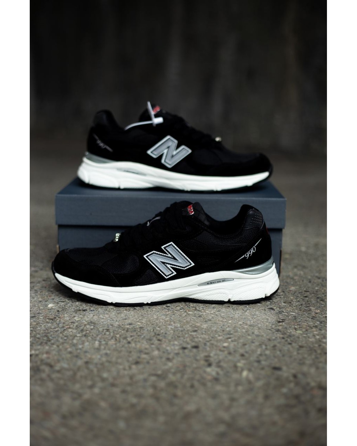 New Balance 990 v3 Black/White New Balance 990 v3 Black/White