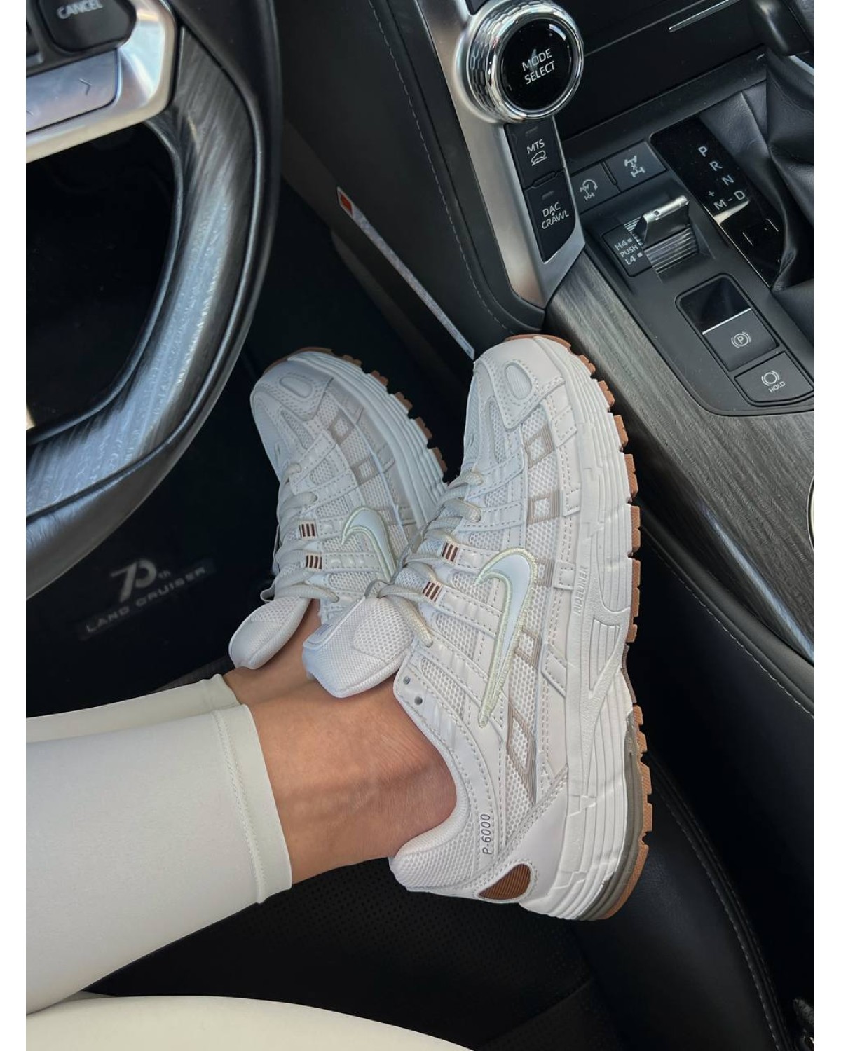 Nike P-6000 Beige