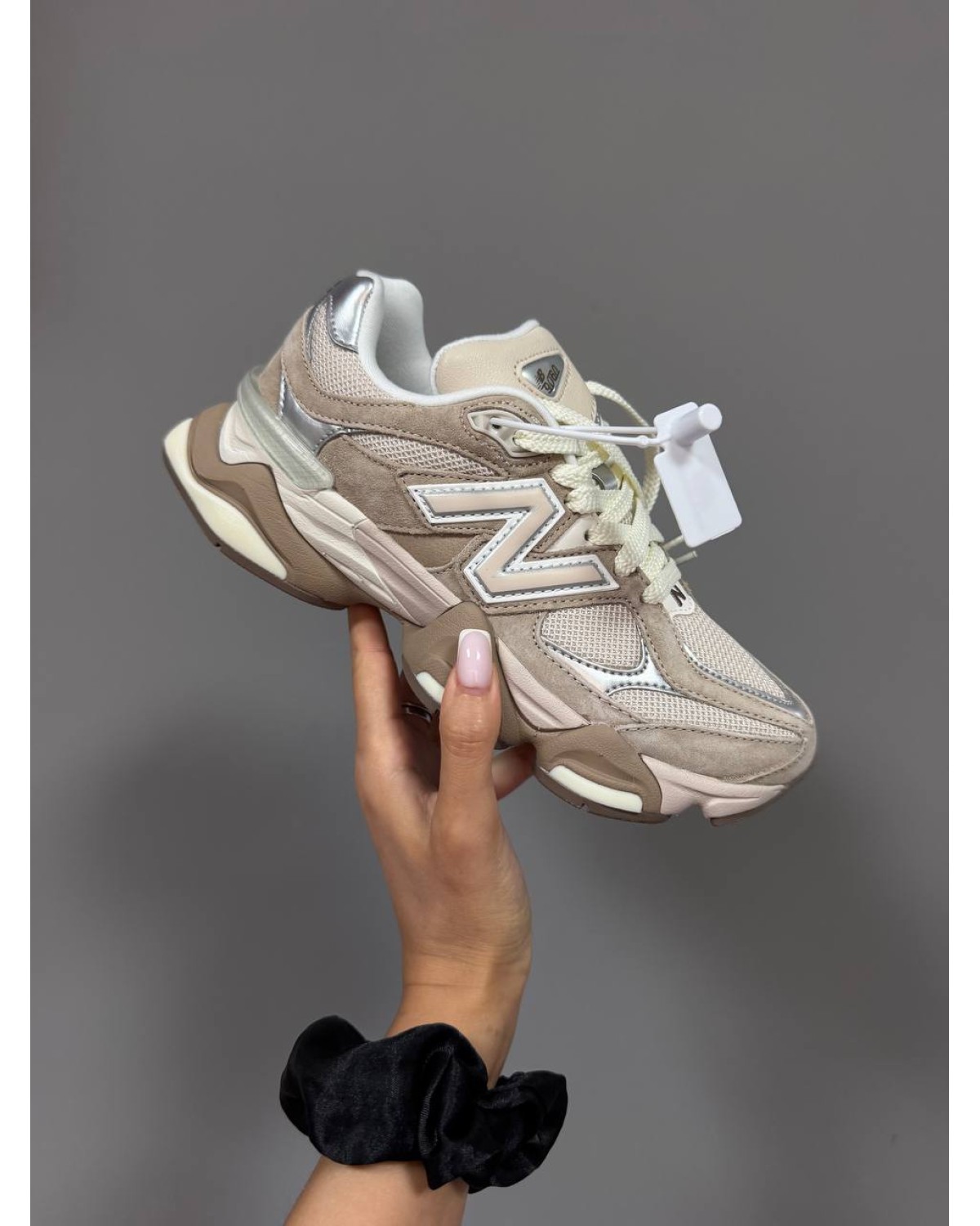 New Balance 9060 Beige/Silver