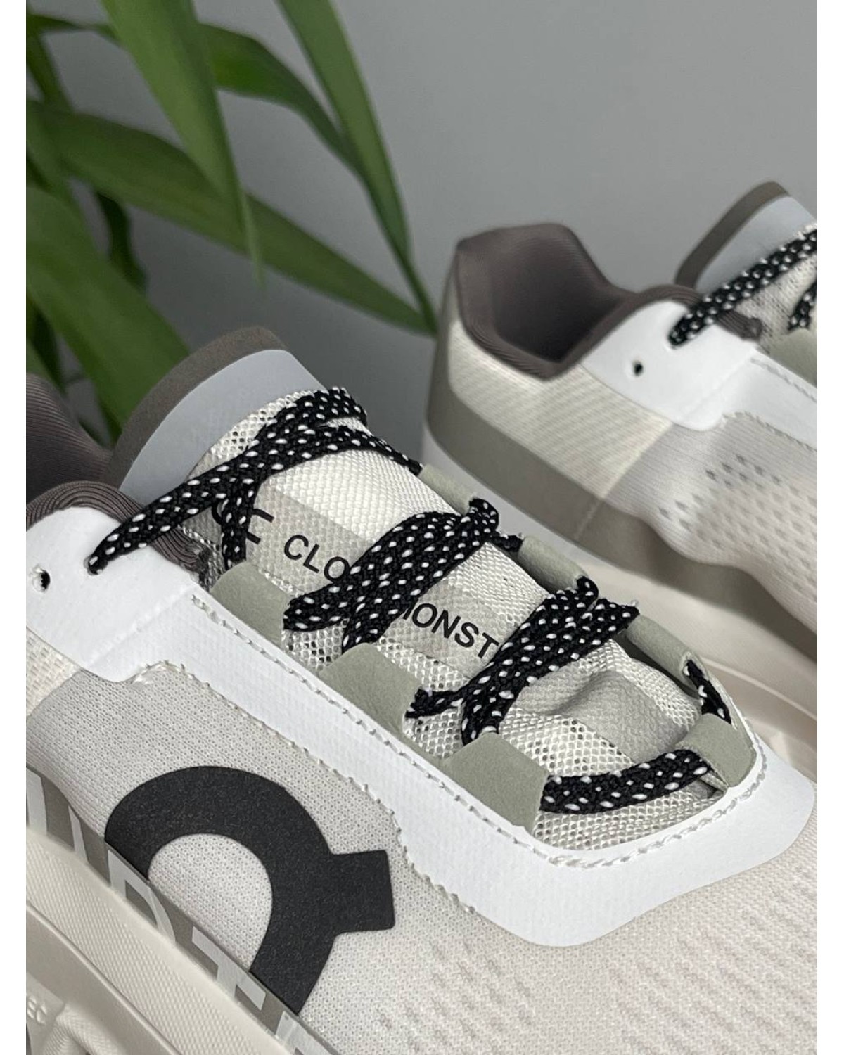 On Cloudmonster White Grey