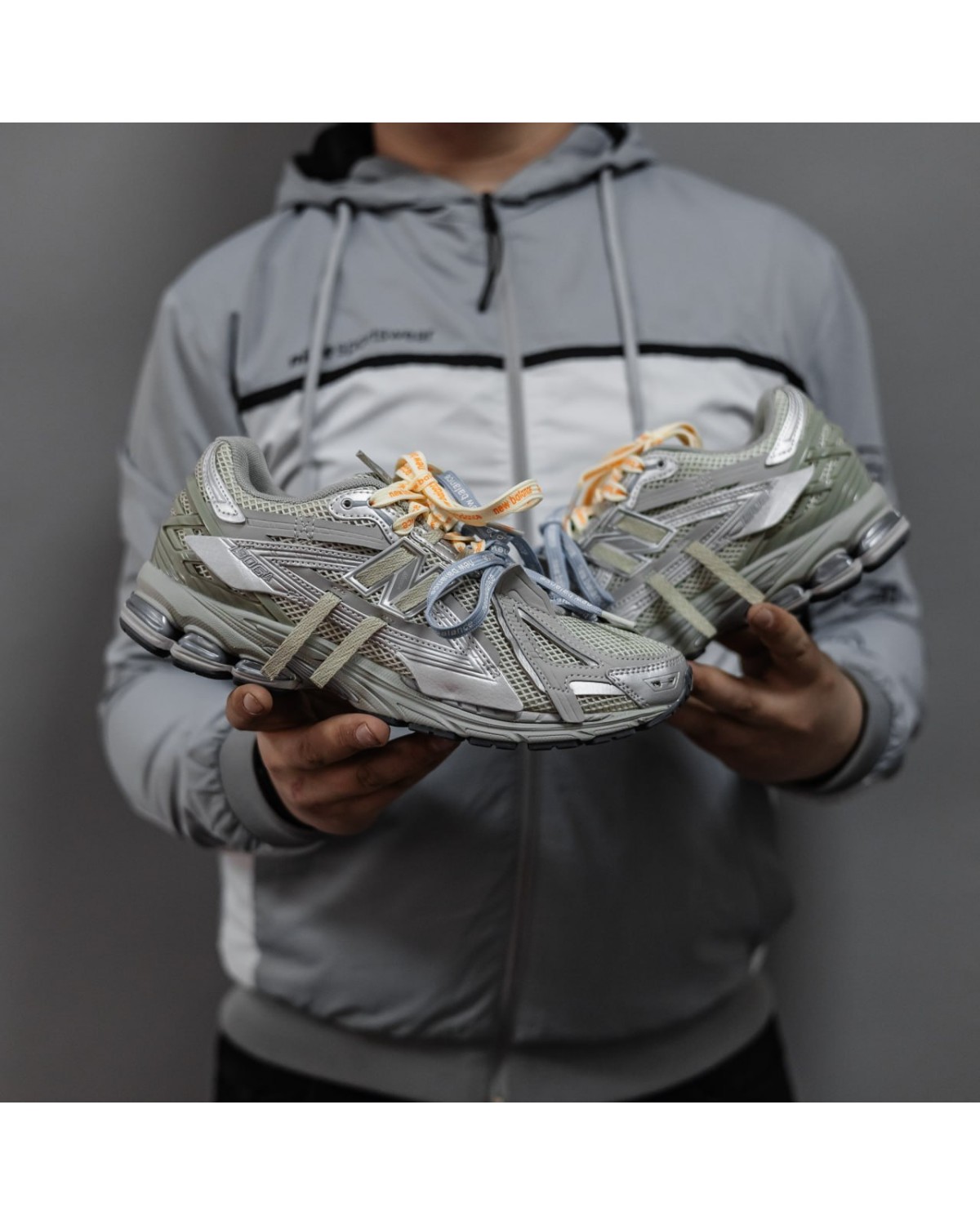 New Balance 1906A Grey