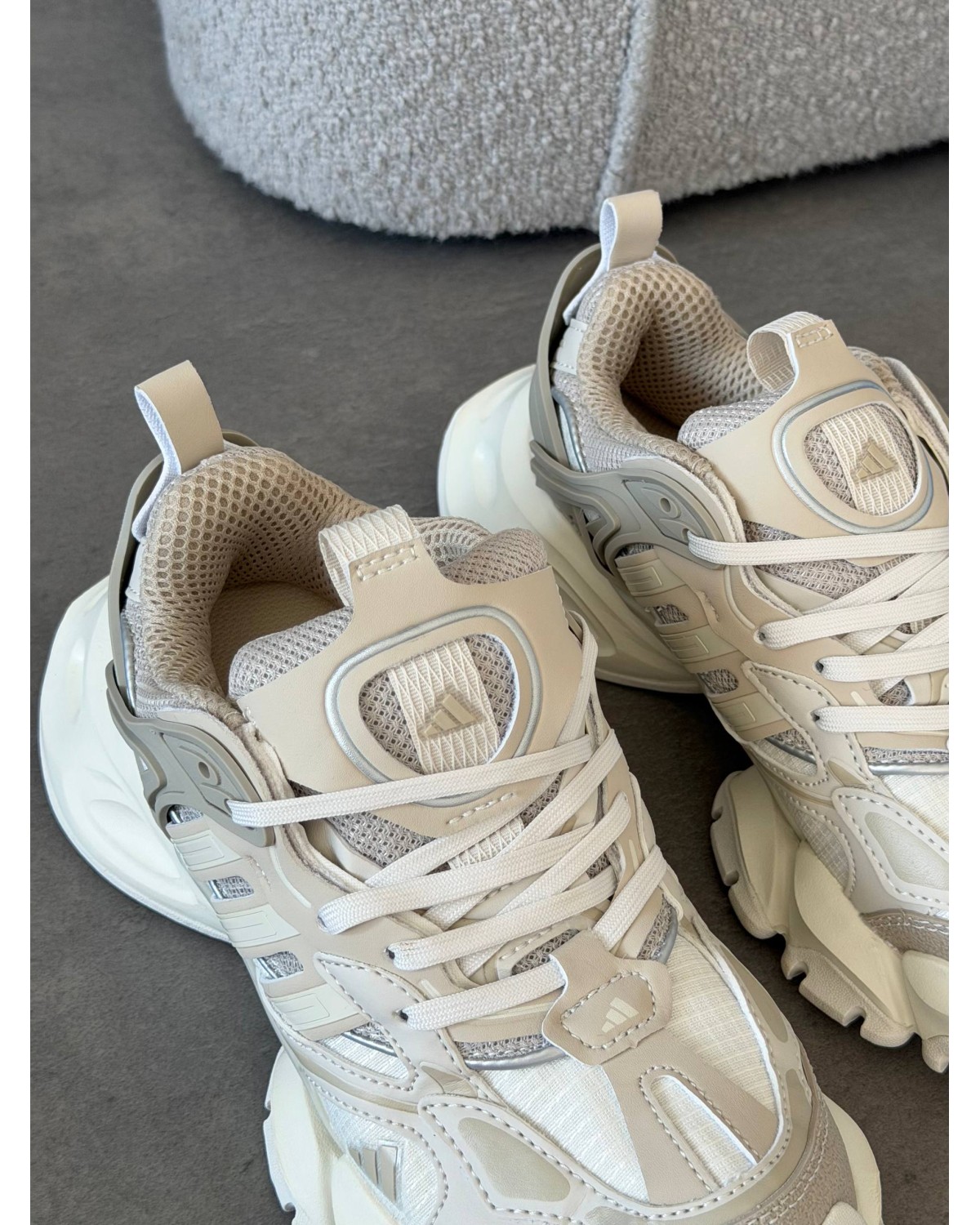 Adidas Vento XLG Deluxe Beige