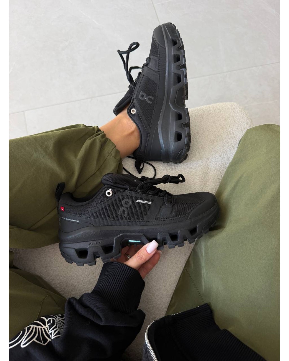 On Cloudrock Waterproof Full Black