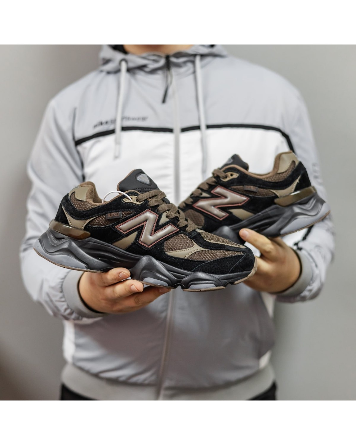New Balance 9060