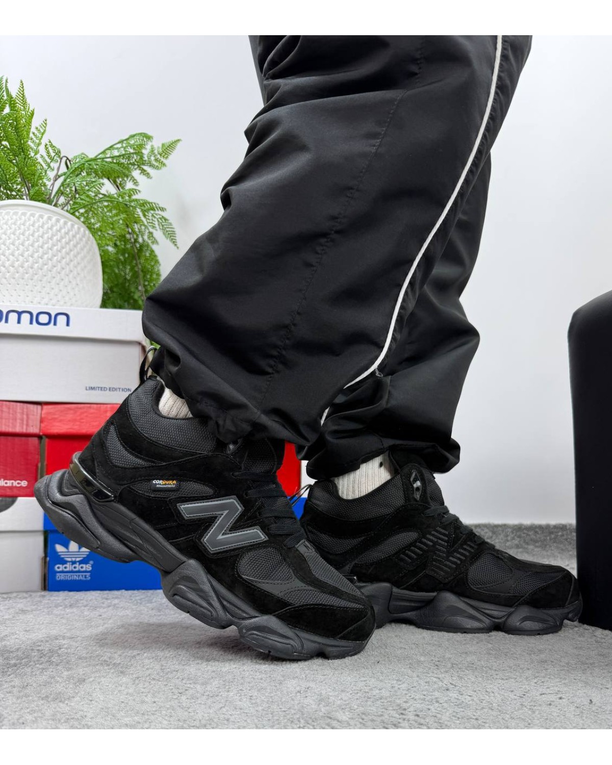 New Balance 9060 Black