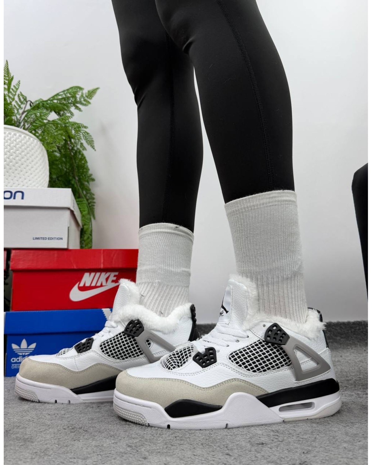 Nike Jordan 4 Black White