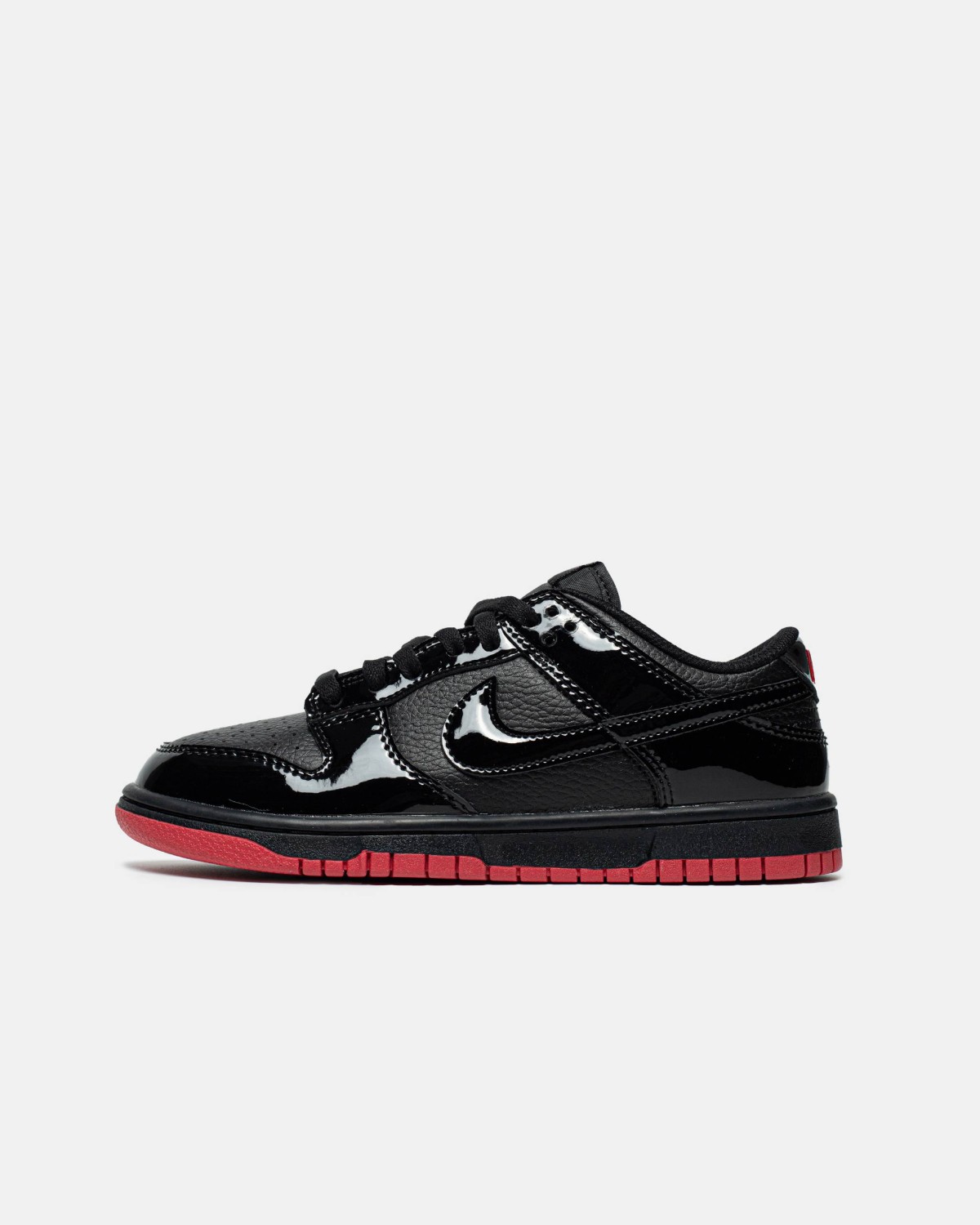 Nike SB Dunk Low Black Red Liquid