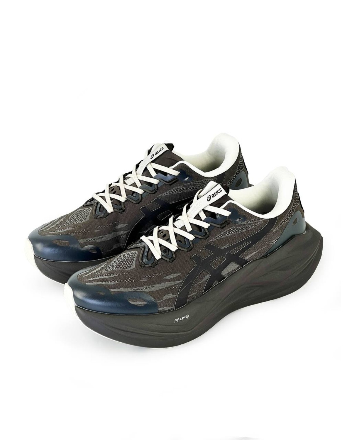 Asics Superblast 3  Keep Running Quiet