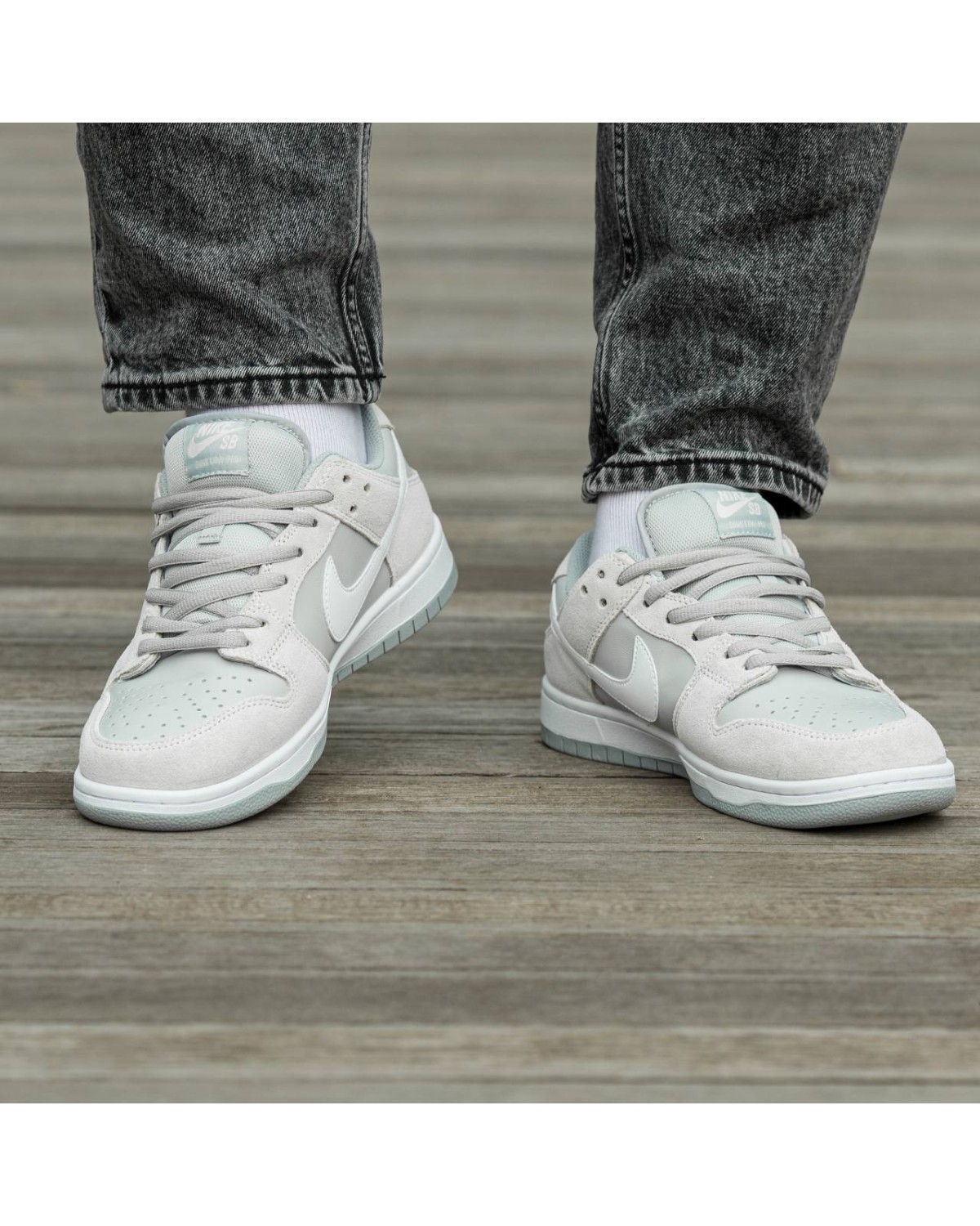Nike SB Dunk Grey Suede