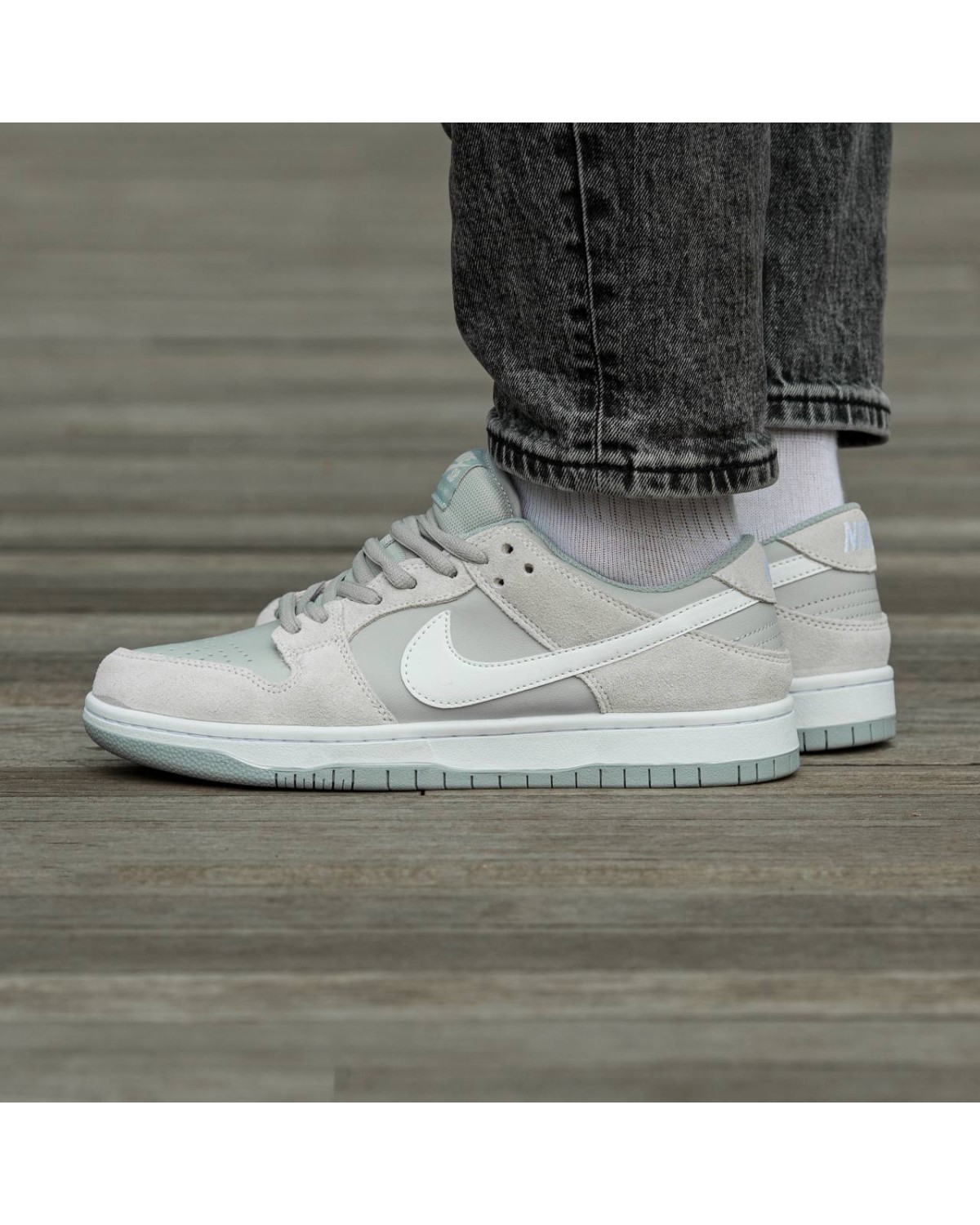 Nike SB Dunk Grey Suede