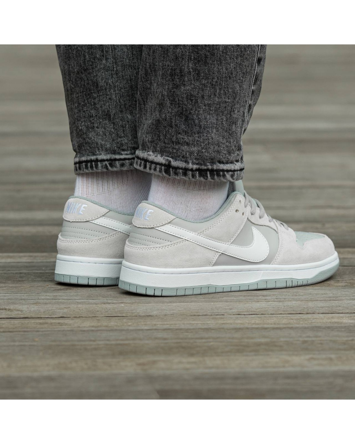 Nike SB Dunk Grey Suede