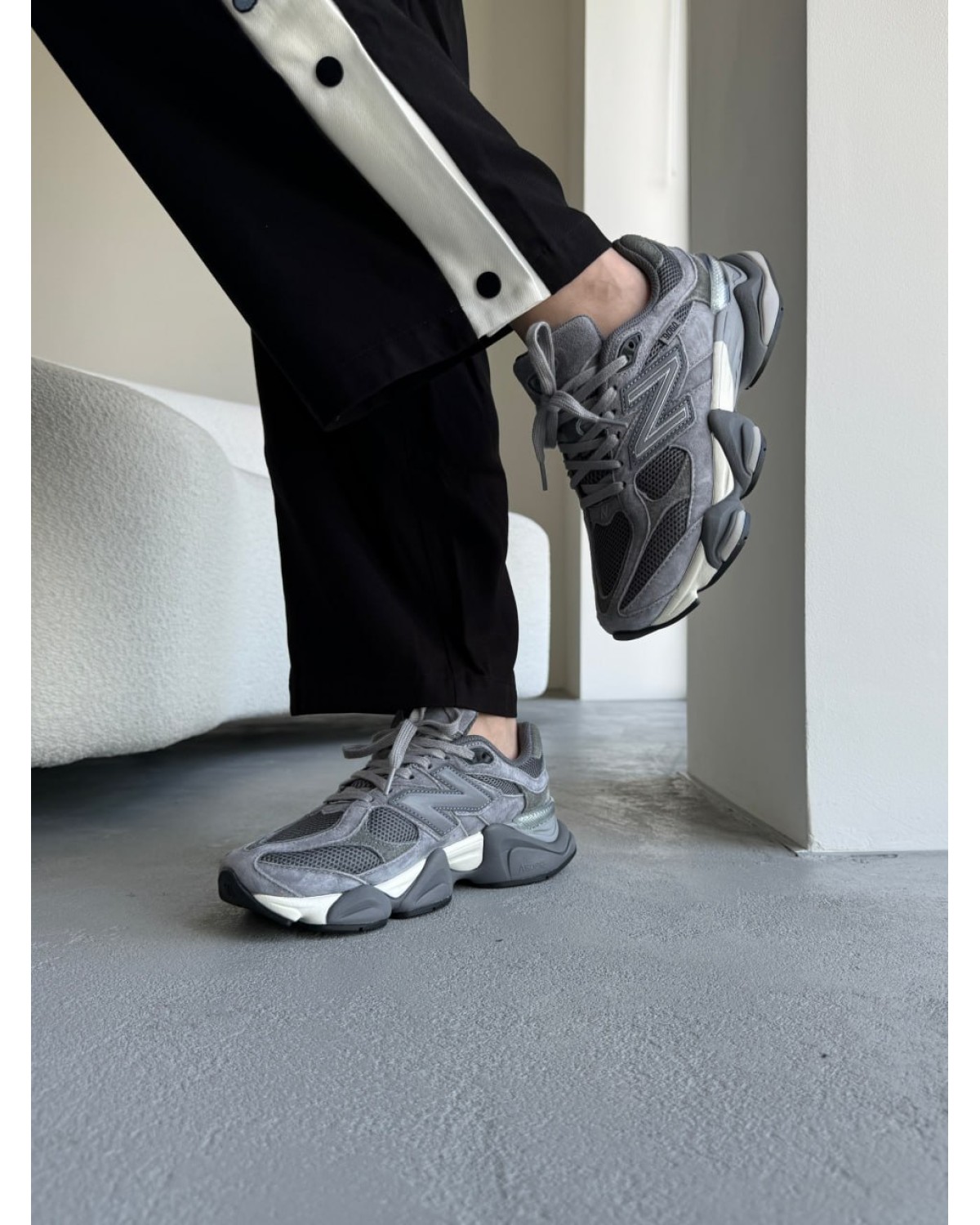 New Balance 9060 Grey