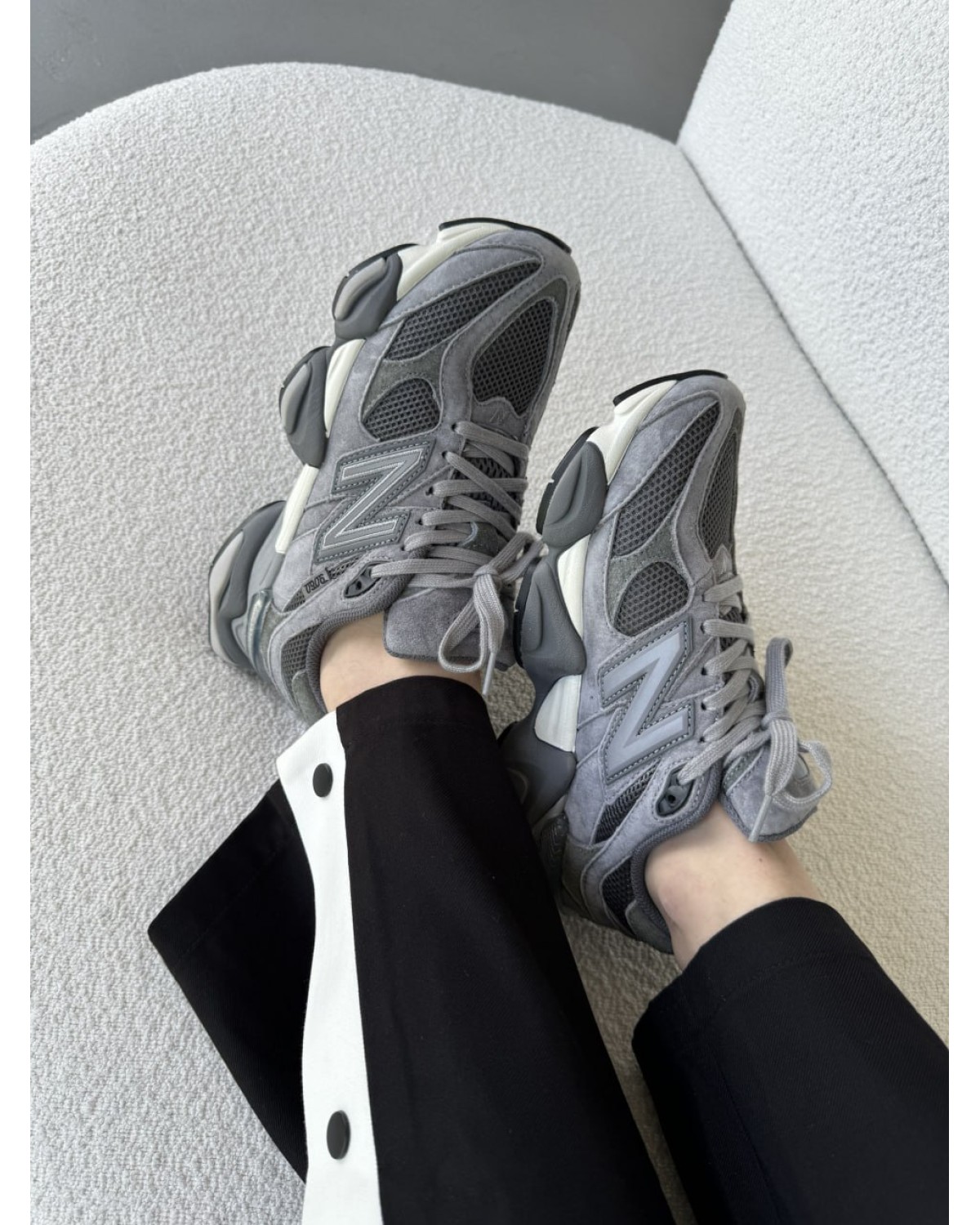 New Balance 9060 Grey