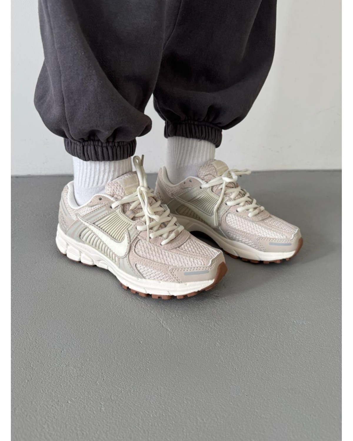 Nike Zoom Vomero Beige